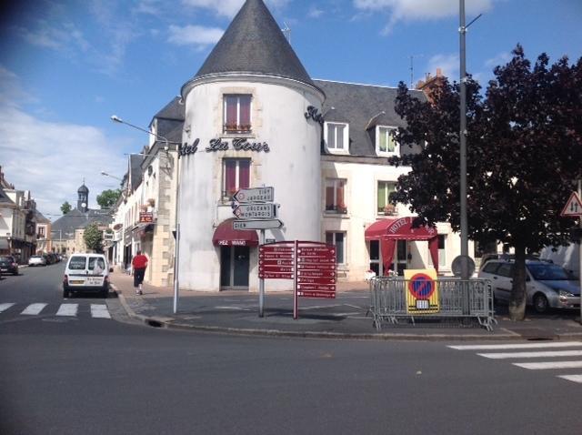 Hotel La Tour Sully-sur-Loire Exterior foto