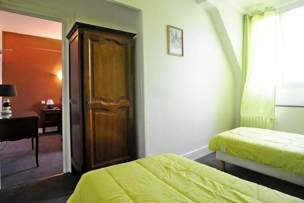 Hotel La Tour Sully-sur-Loire Habitación foto