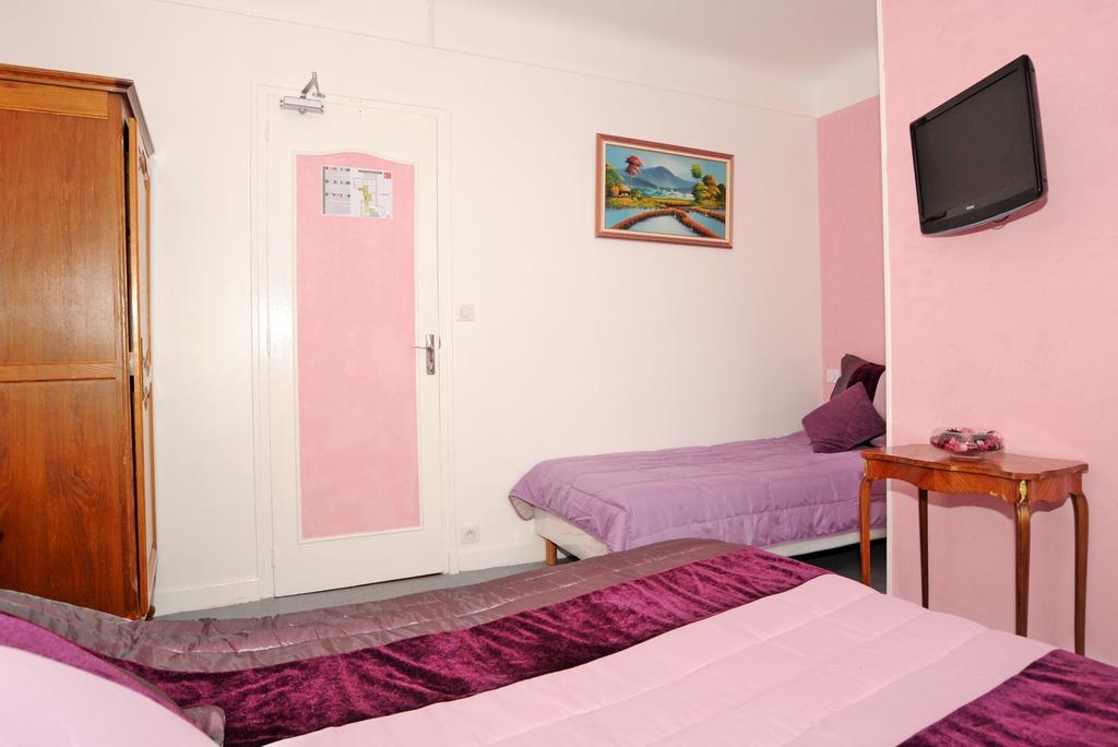 Hotel La Tour Sully-sur-Loire Habitación foto